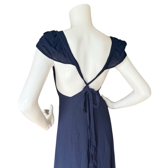 REFORMATION maxi Dress in Navy size 4 with adjustable trap belt 100% viscose - Picture 3 of 11